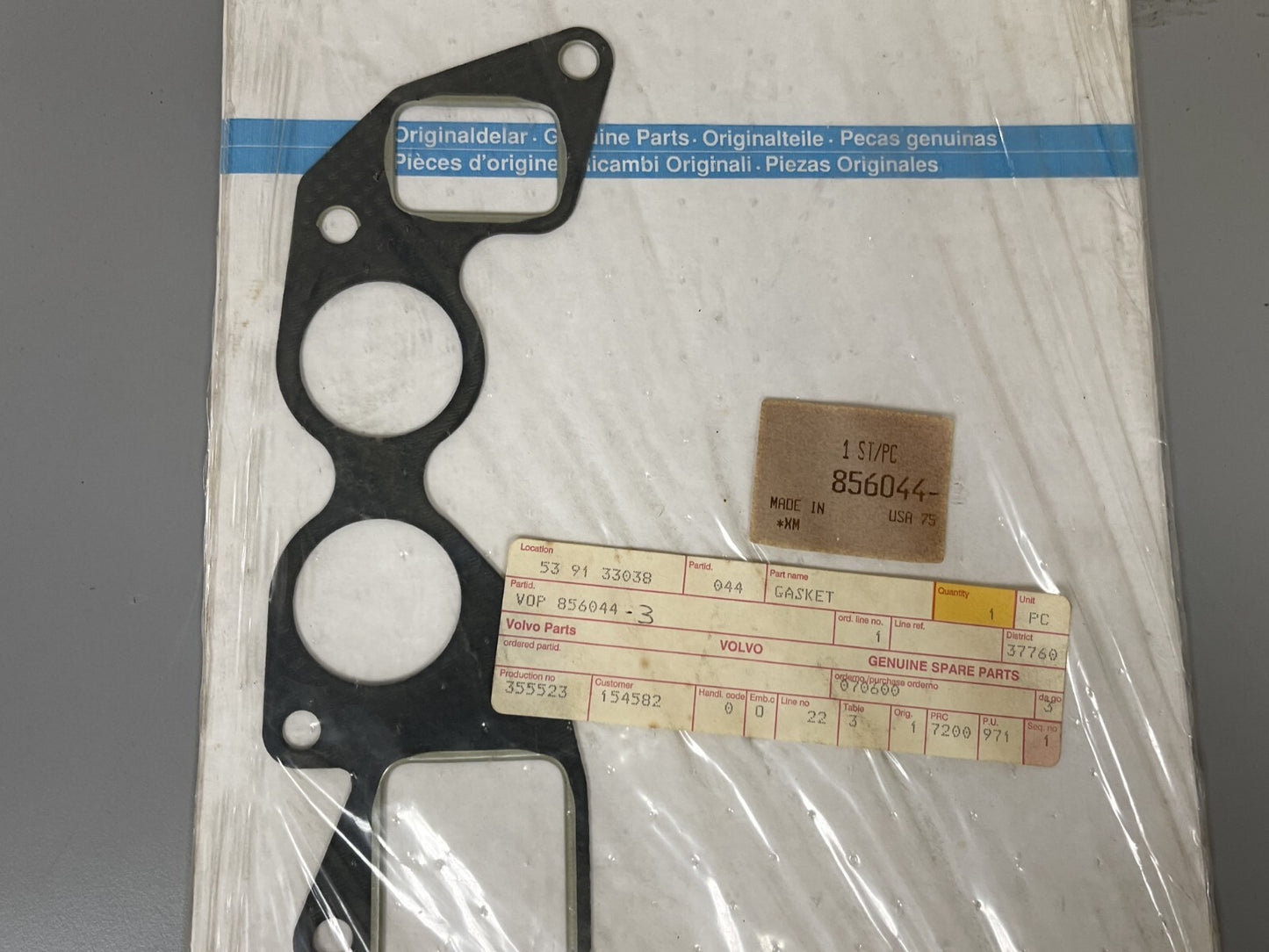*NEW OEM* 0670 Volvo Penta Gasket Set 856044 856044-4