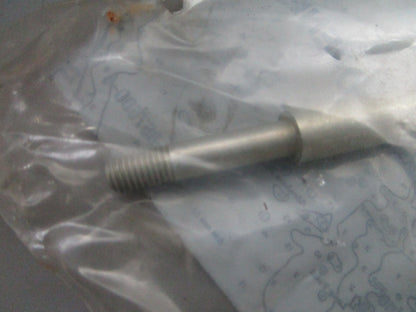 *NEW OEM* 0810 Mercury Quicksilver Stud 16-71417