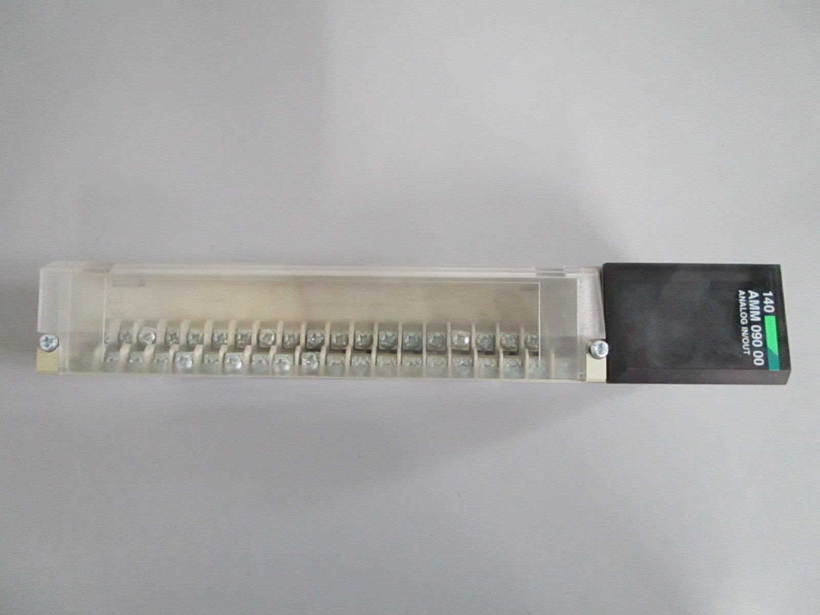 Schneider Modicon 140AMM09000 Quantum Analog Input Output 4I 2O NEW OEM 0820