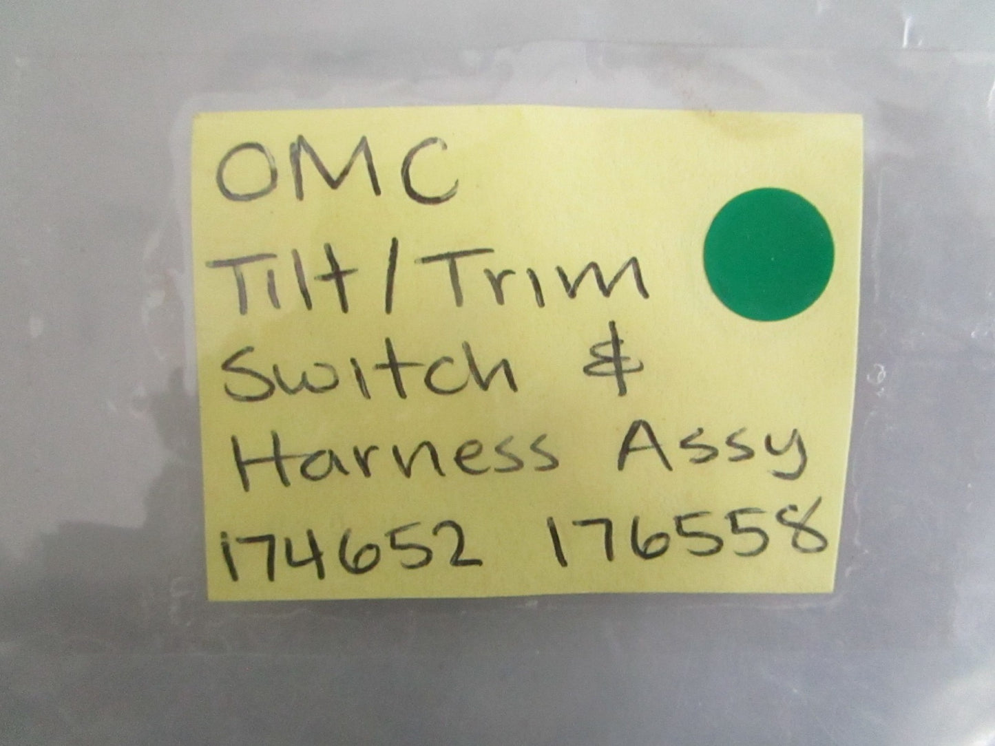 NEW OEM 174652 176558 OMC Johnson Evinrude Tilt/Trim Switch & Harness 0820