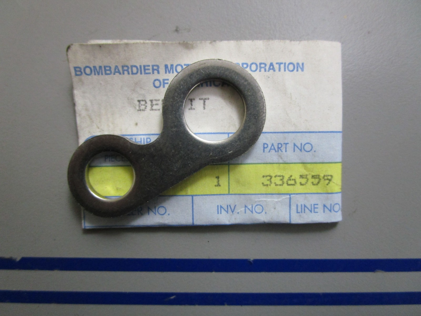 *NEW OEM* 0770 OMC Johnson Evinrude Eye Bracket 336559 0336559