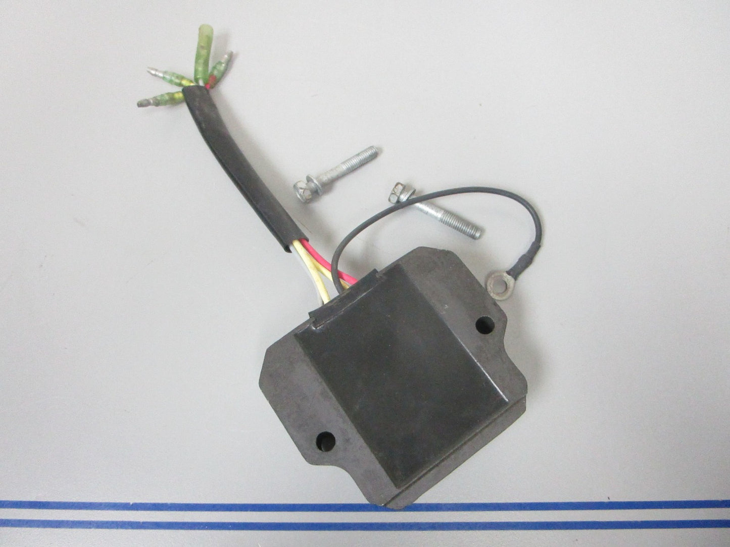 *NEW OEM* 0720 Yamaha Regulator Rectifier 65W-81960-10-00 65W-81960-00-00