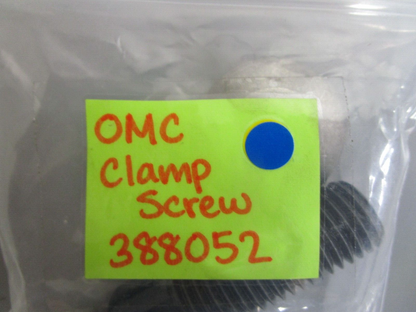 *NEW OEM* 0770 OMC Johnson Evinrude Clamp Screw 388052 0388052