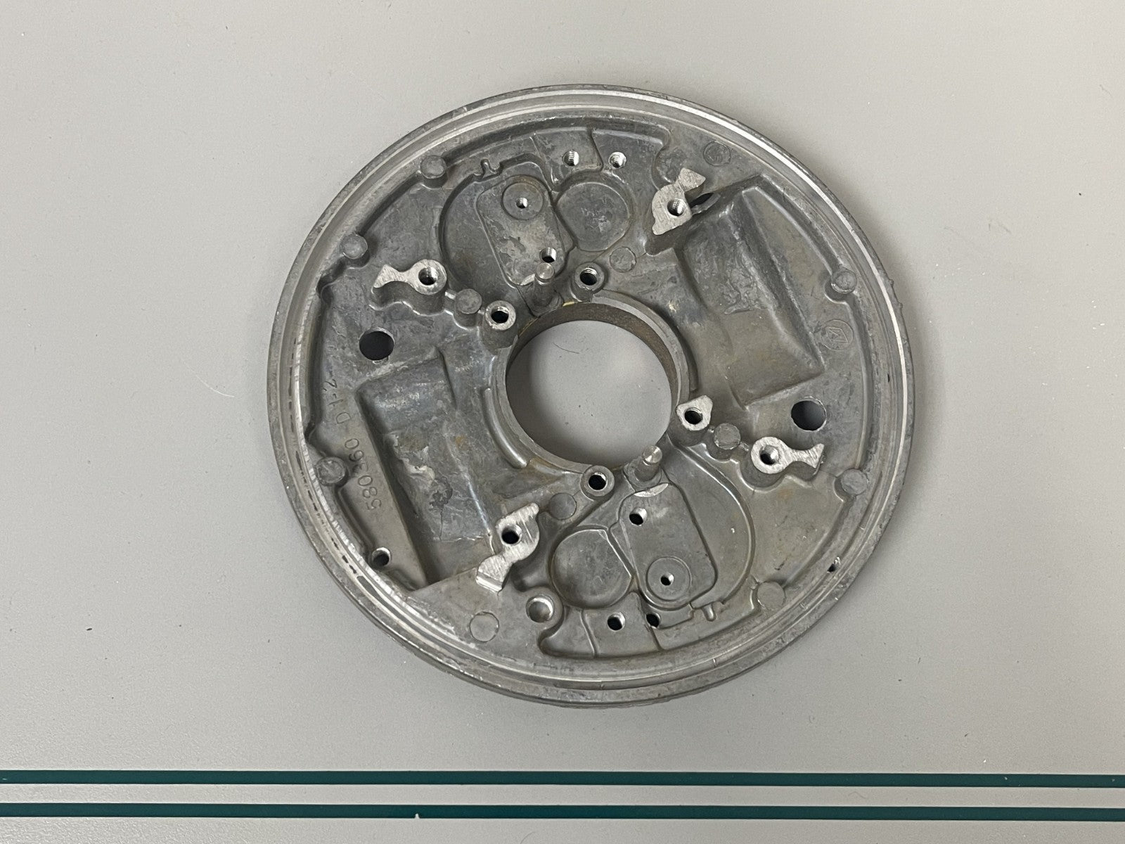 NEW OEM 580283 Johnson Evinrude Armature Plate 0670