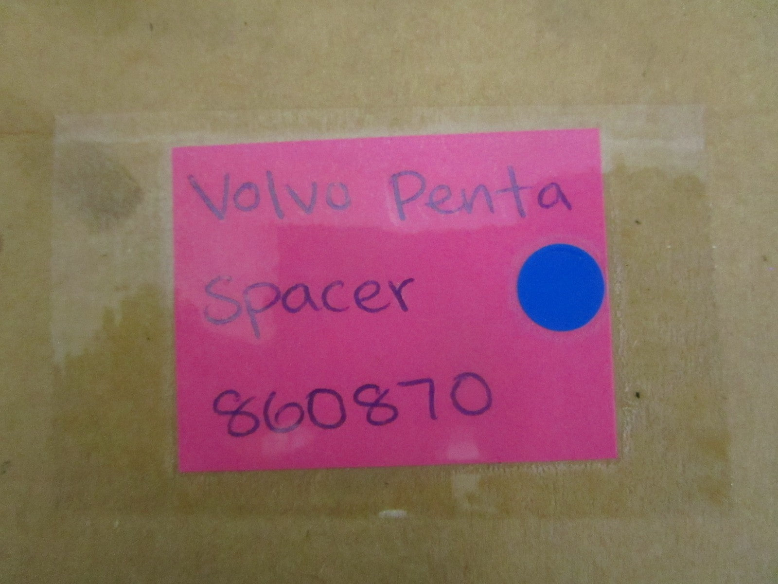 *NEW OEM* 0820 Volvo Penta Spcaer 860870