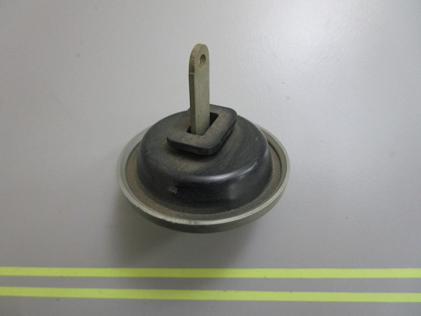 *NEW OEM* 0810 OMC Johnson Evinrude Vacuum Control 383916 0383916