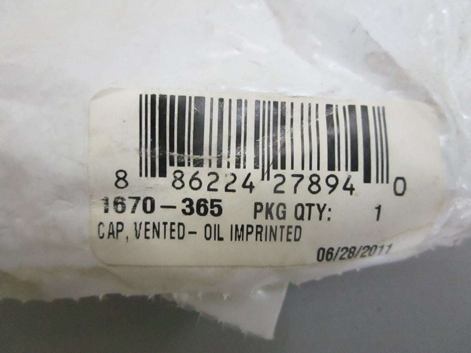 *NEW OEM* 0820 Arctic Cat Vented Oil Cap 1670-365