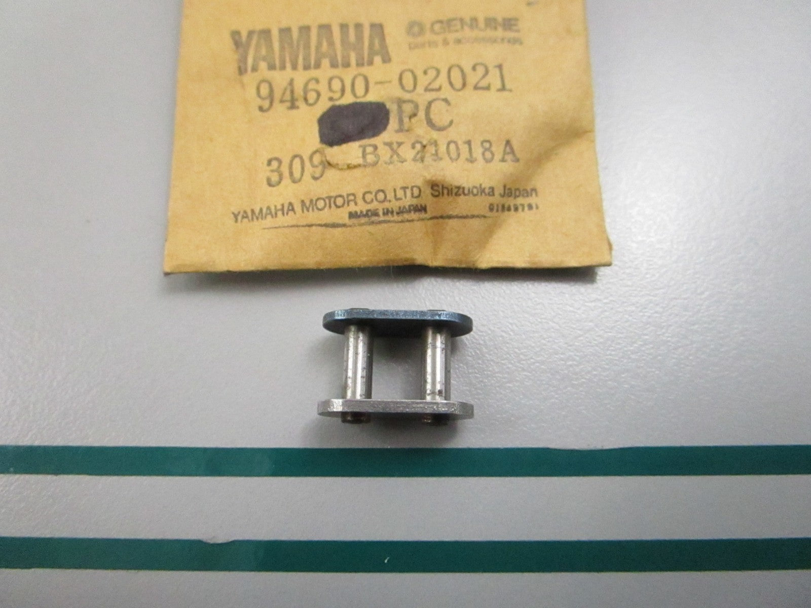NEW OEM 94690-02021-00 Yamaha Chain Joint 0810