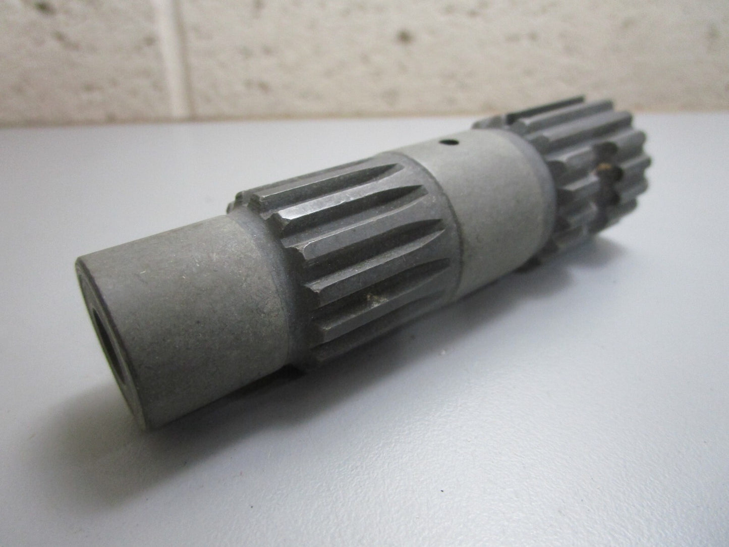 *NEW OEM* 0820 Mercury Quicksilver Upper Swivel Shaft 32582