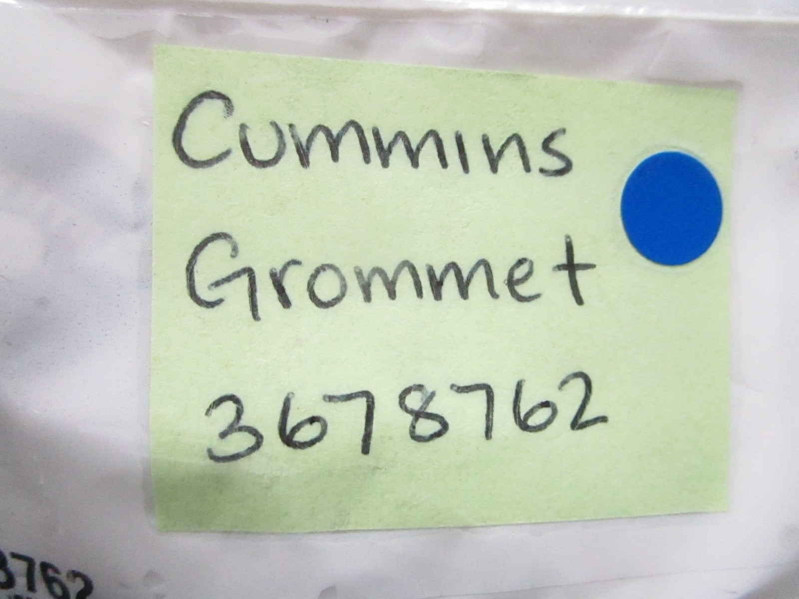 *NEW OEM* 0810 Cummins Grommet 3678762