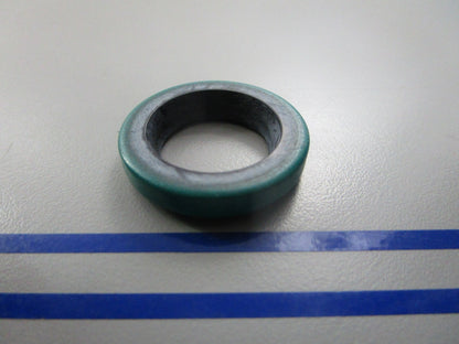 NEW 18-2064 Replaces: OMC 332205 Sierra Oil Seal 0810