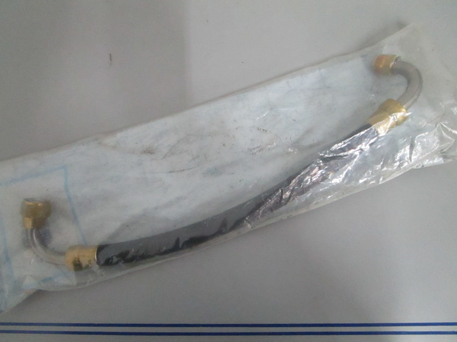 *NEW OEM* 0820 Mercury Quicksilver Oil Hose 32-863915