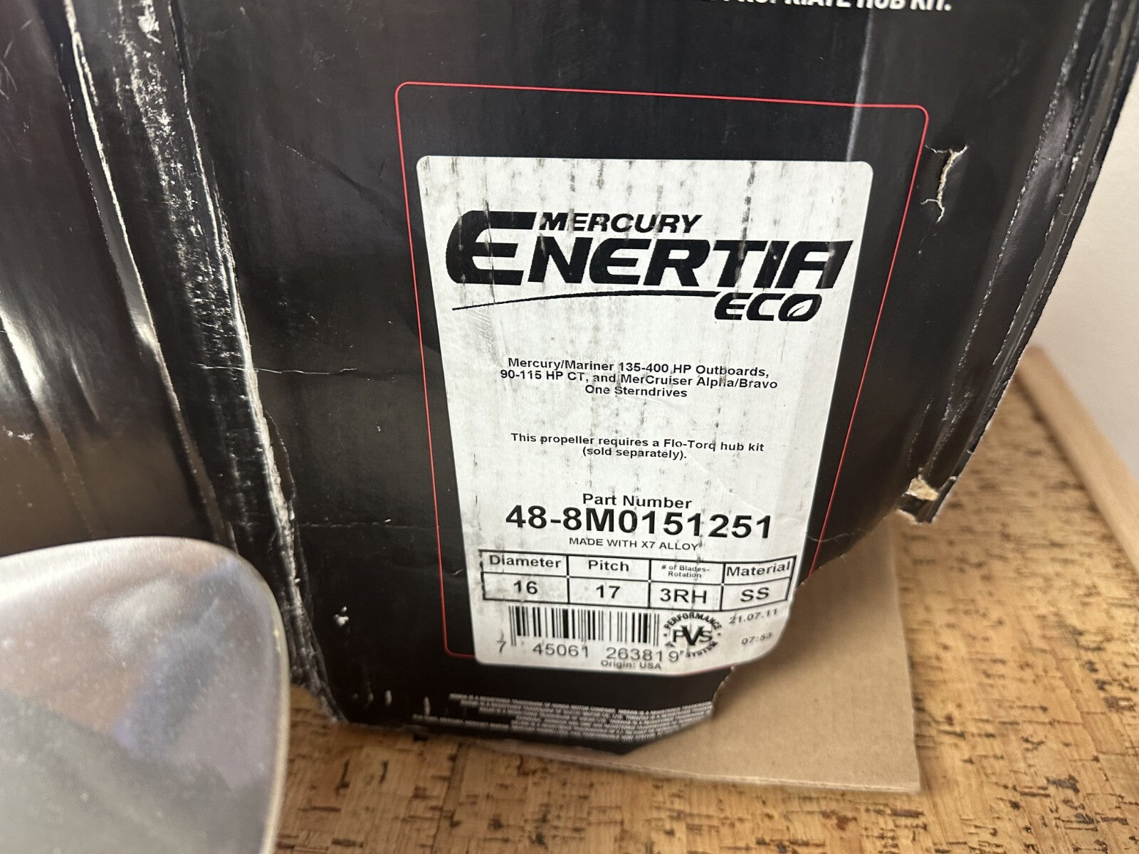 *NEW OEM* 0720 Mercury Enertia Eco SS 3 Blade RH 16 x 17 Propeller 48-8M0151251