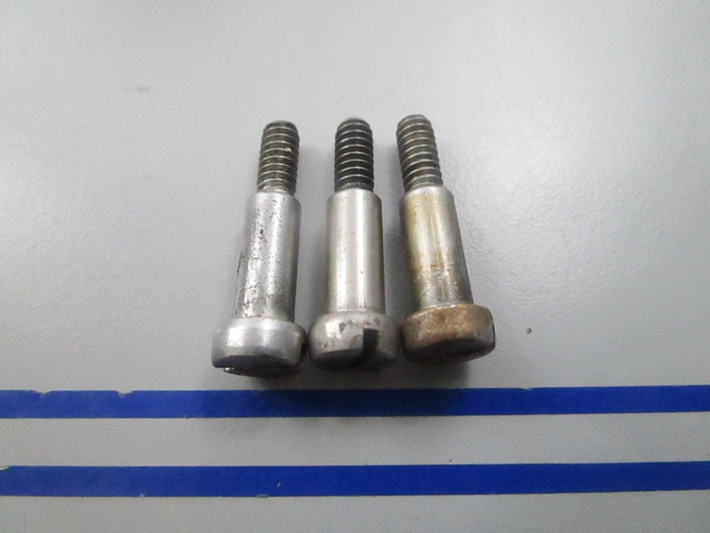 NEW OEM (LOT OF 3) 312831 0312831 OMC Johnson Evinrude Screw 0810