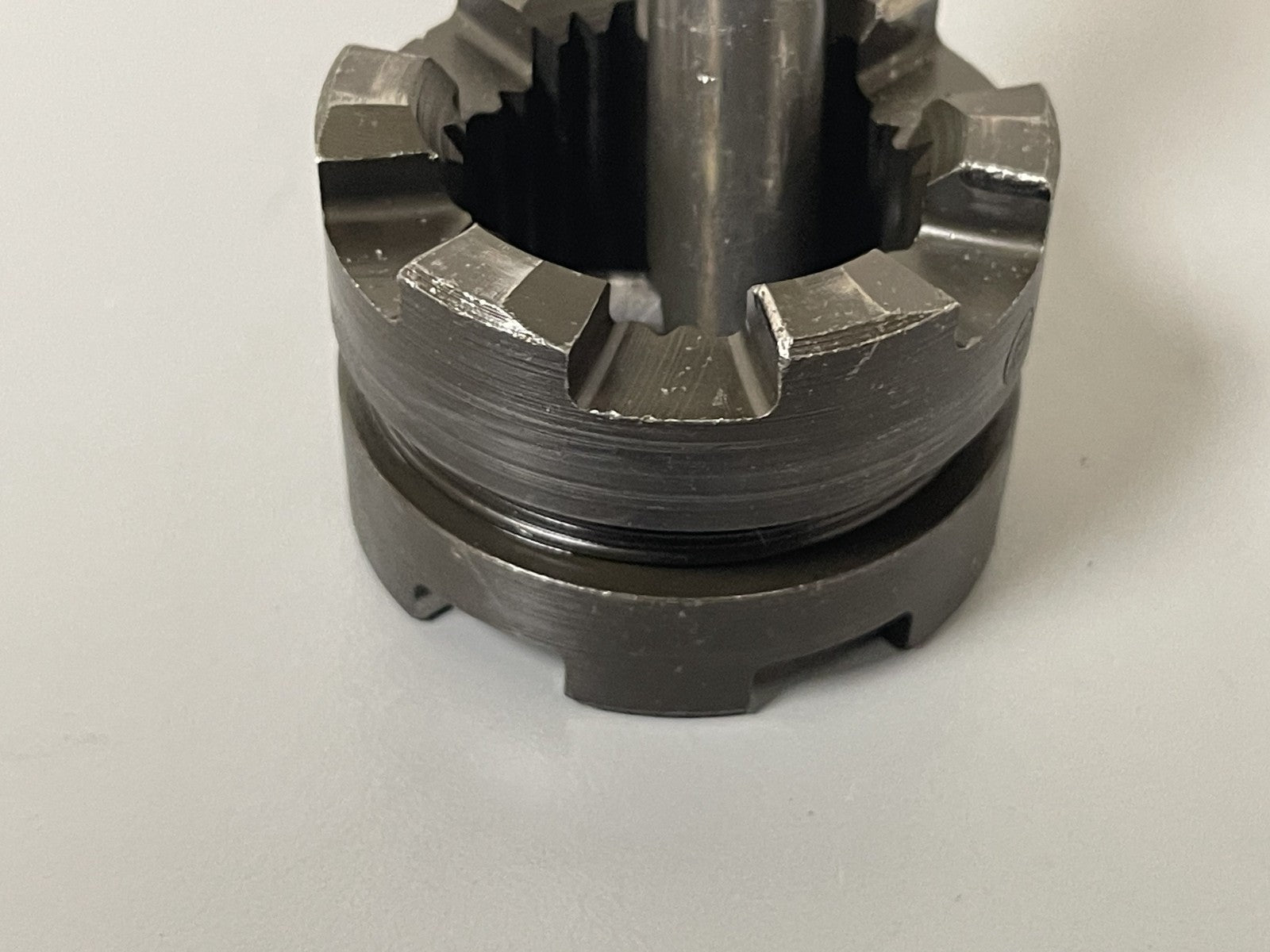 NEW OEM 337774 Johnson Evinrude Clutch Dog 0670