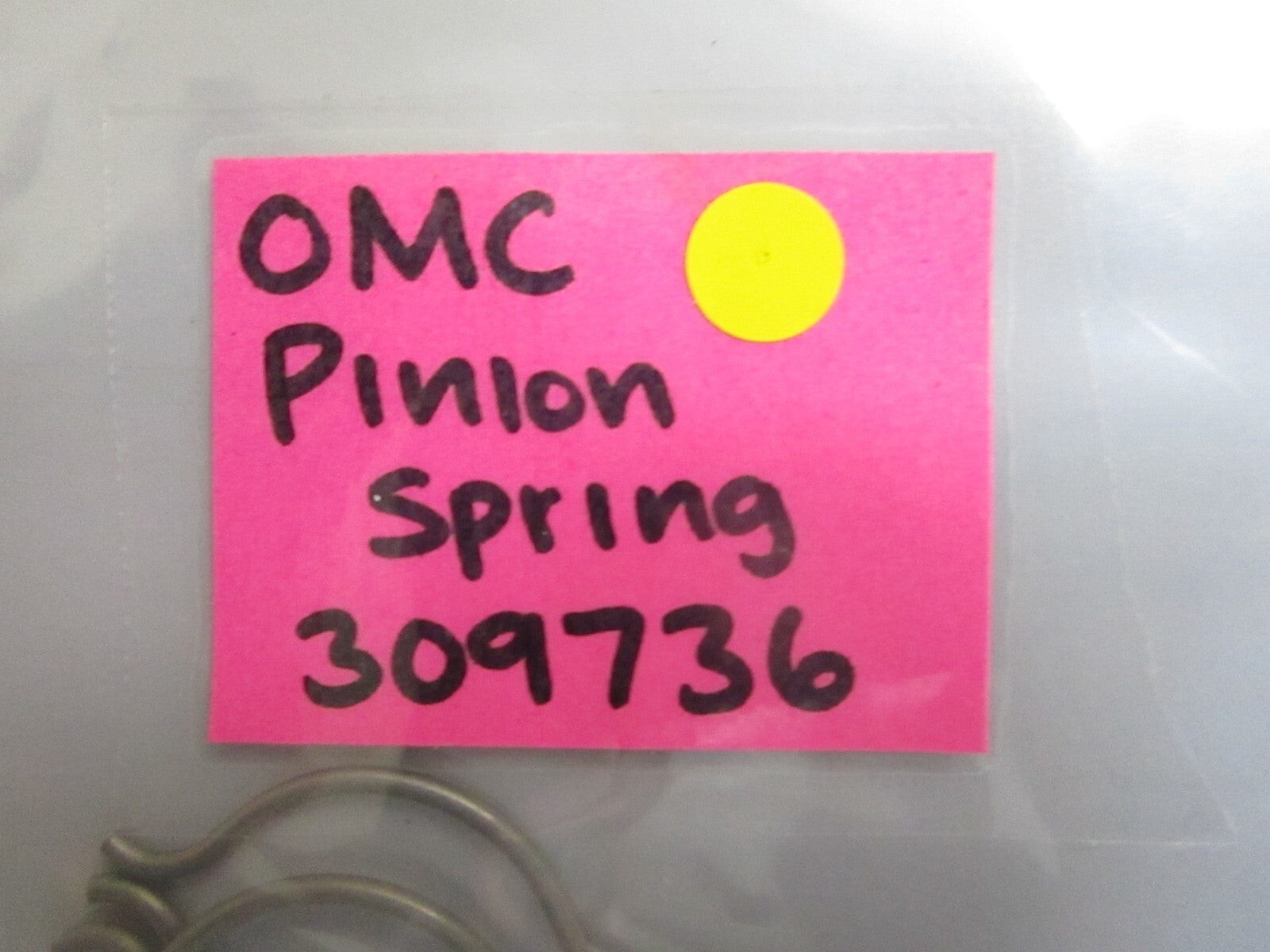 *NEW OEM* (LOT OF 2) 0810 OMC Johnson Evinrude Pinion Spring 309736 0309736