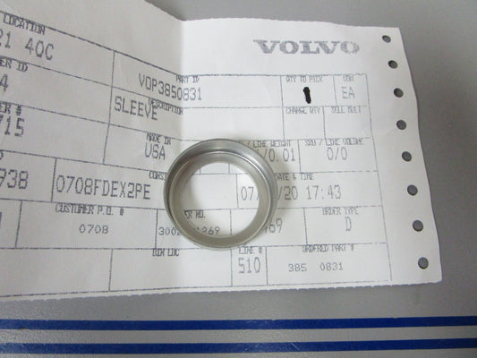 *NEW OEM* 0720 Volvo Penta Sleeve 3850831
