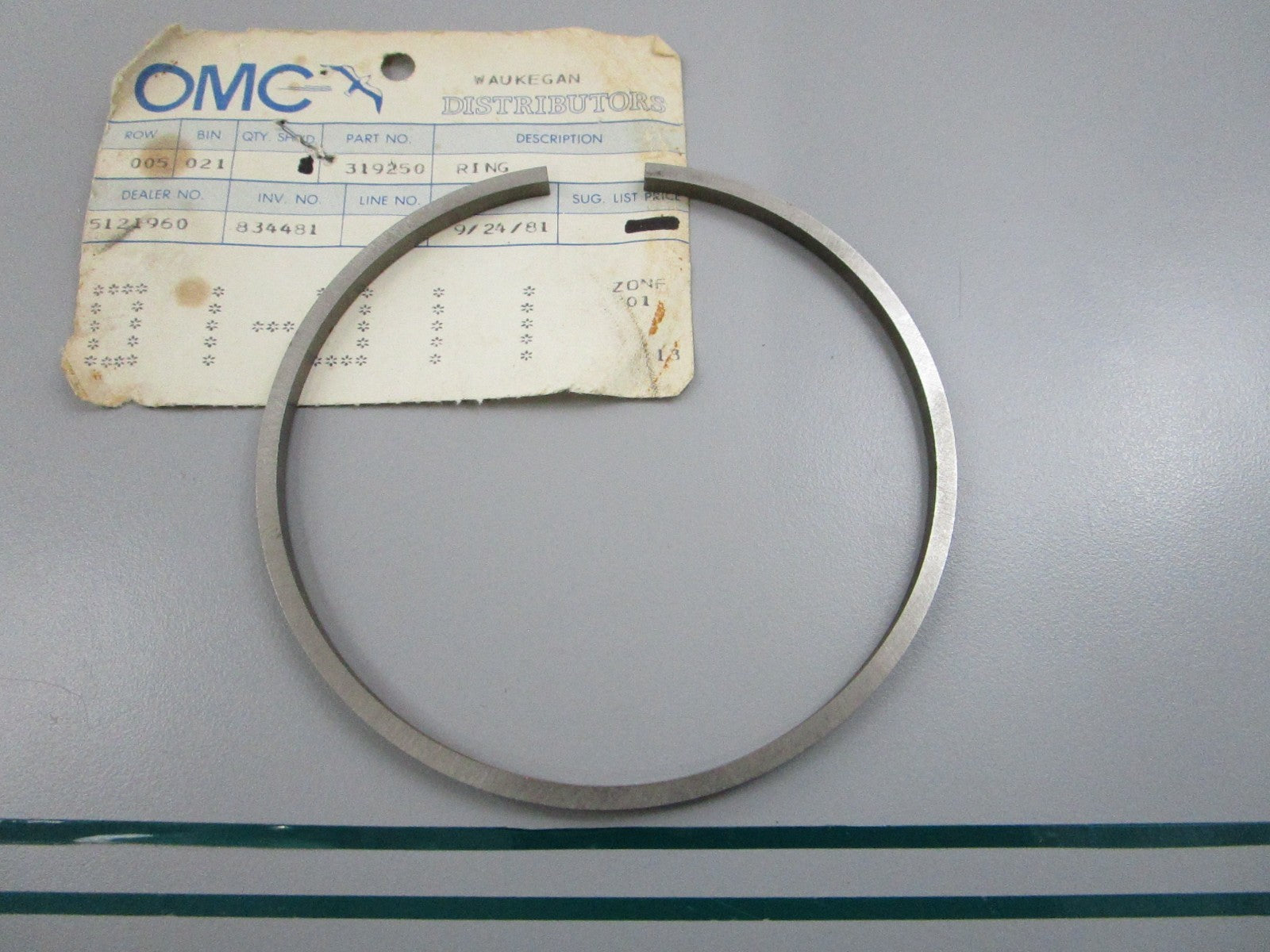 OMC Johnson Evinrude NEW OEM Ring 0319250 319250 Outboard Marine NOS Part 0810