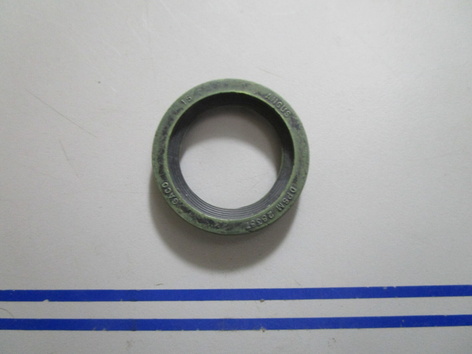 *NEW OEM* 0810 Volvo Penta Seal 825737