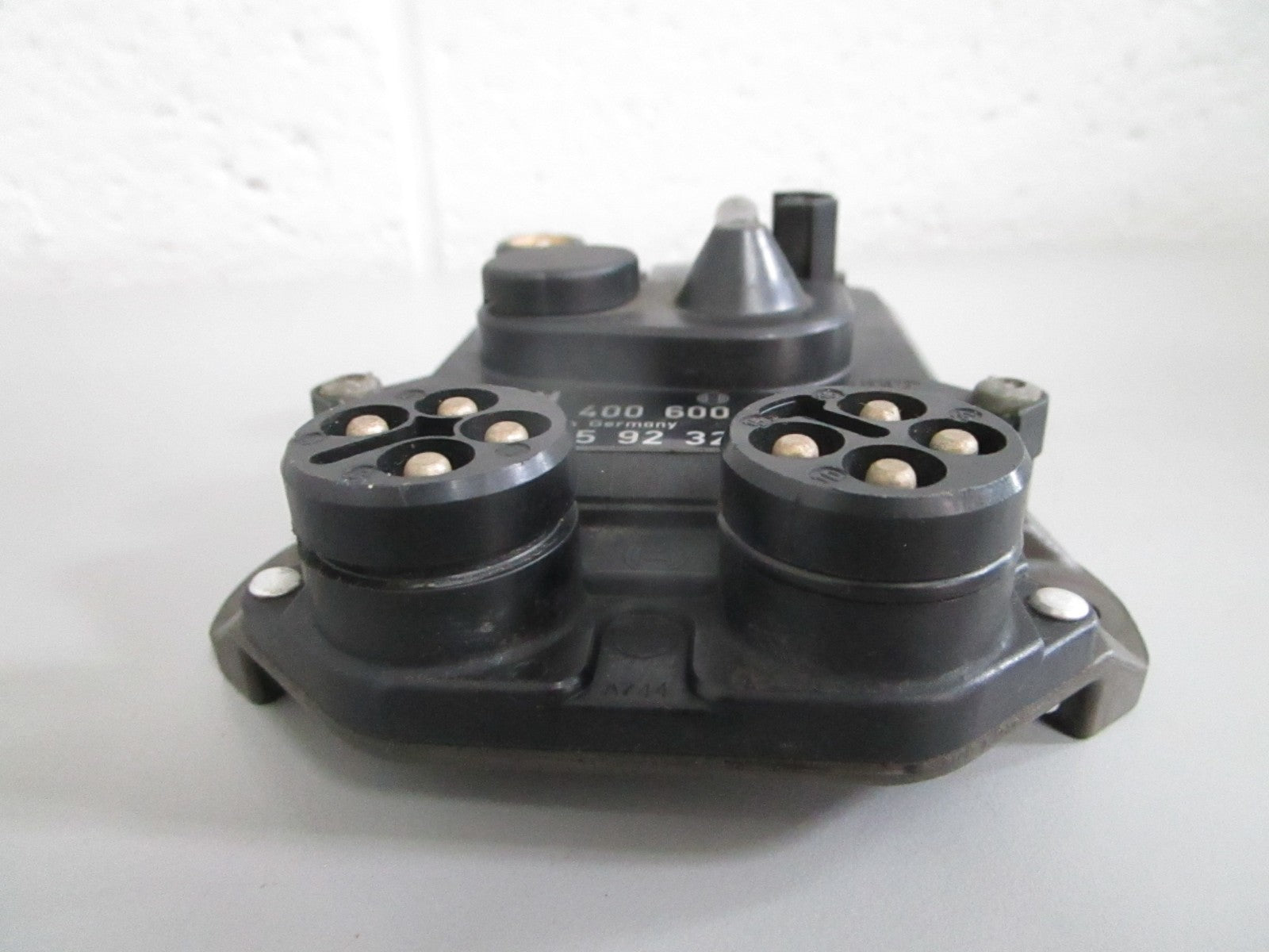NEW OEM 0227400600 0035459232 Mercedes-Benz Bosch Ignition Control Module 0820