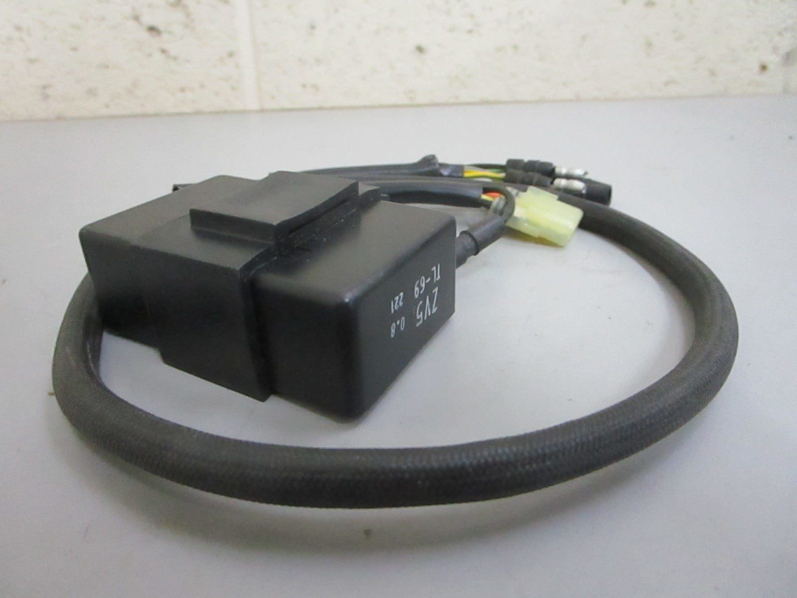 *NEW OEM* 0820 Honda BF40 BF50 Trim Control Unit 34310-ZV5-821