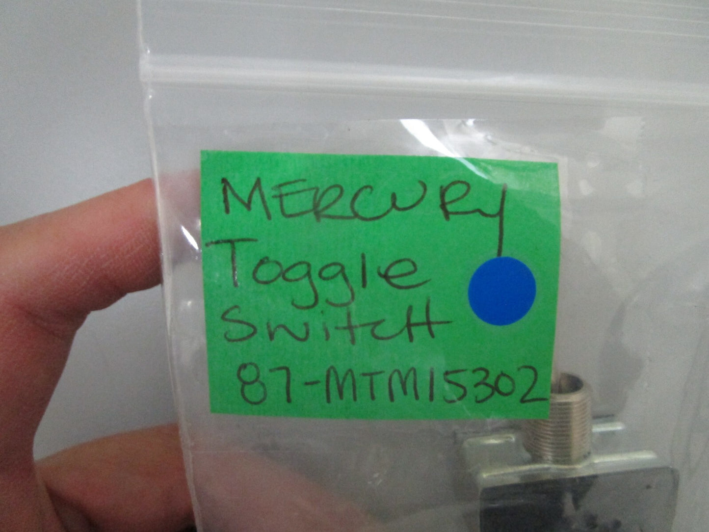 *NEW OEM* 0810 Mercury Quicksilver Toggle Switch 87-MTM15302