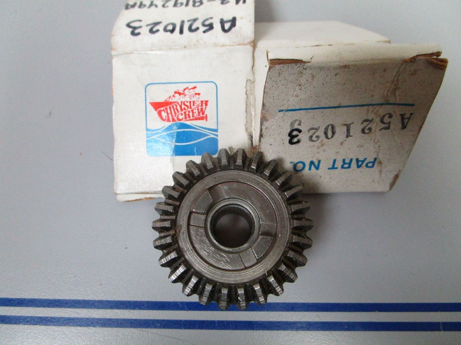 *NEW OEM* 0770 Mercury Chrysler Gear A521023