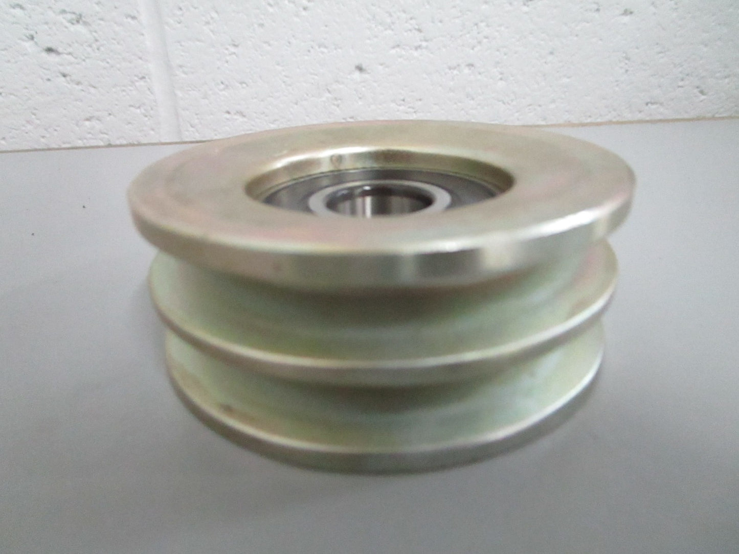 *NEW OEM* 0820 Volvo Penta Tension Pulley 861557