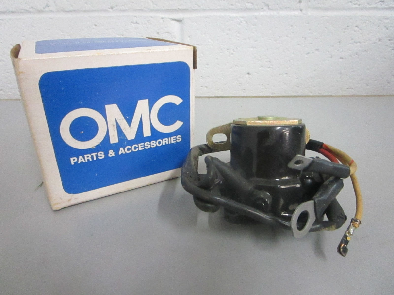 NEW OEM 980424 0980424 OMC Johnson Evinrude Solenoid 0820