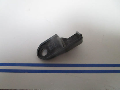 *NEW OEM* 0810 OMC Johnson Evinrude Retainer 909037 0909037