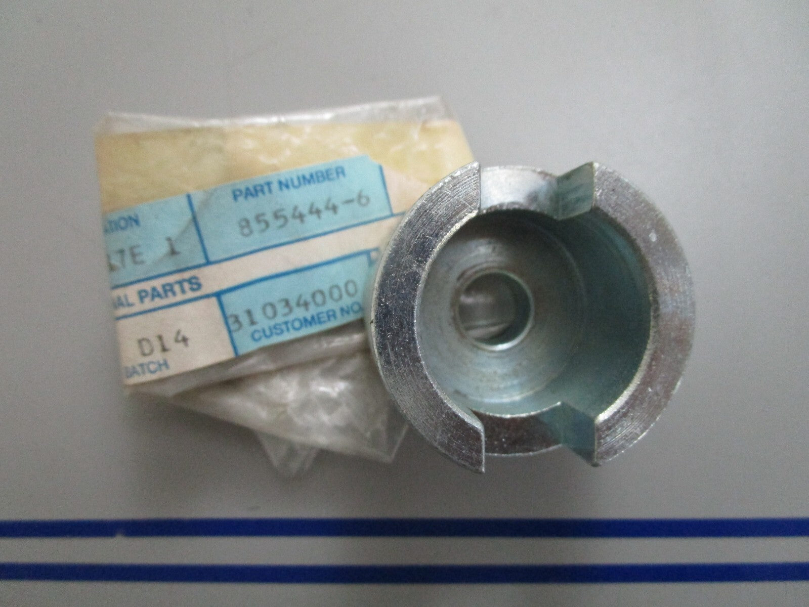 *NEW OEM* 0820 Volvo Penta Companion Flange 855444