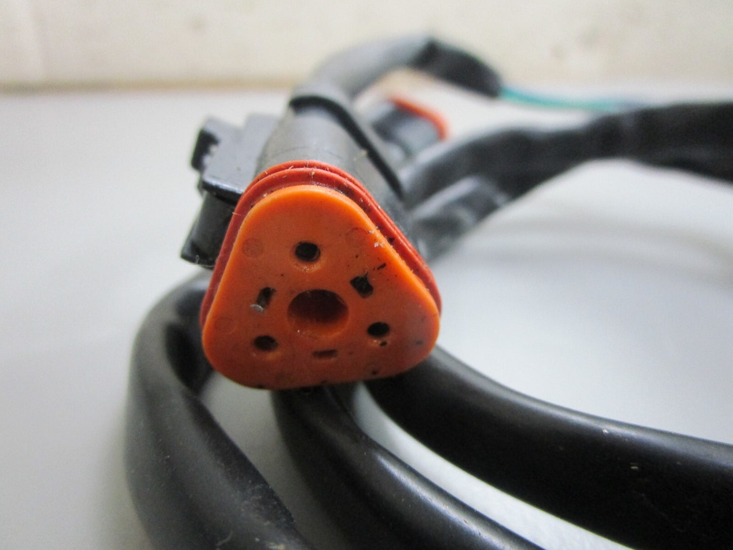 *NEW OEM* 0820 OMC Johnson Evinrude Harness 586895 0586895