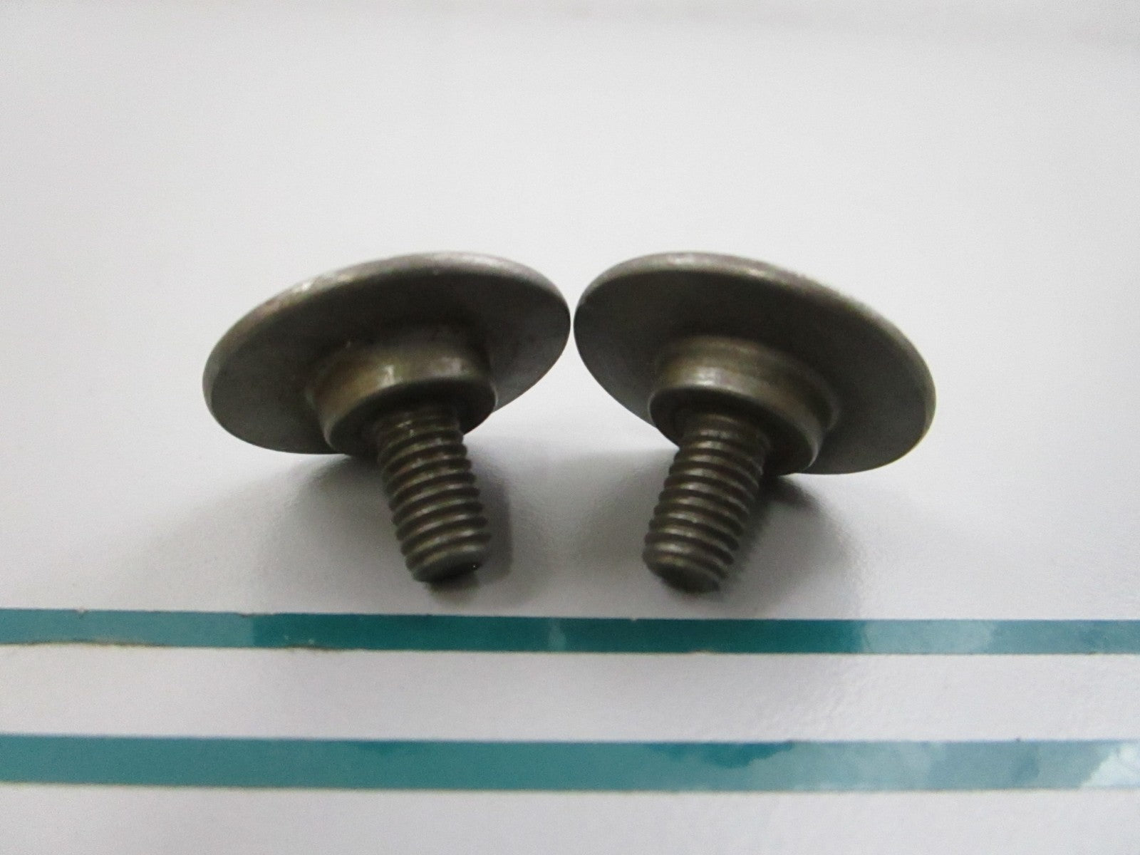 NEW OEM (LOT OF 2) 0423-101 Arctic Cat 6mm Body Screw 0810