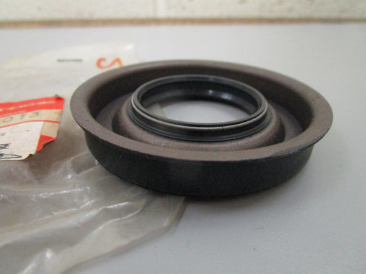 *NEW OEM* 0770 Suzuki Oil Seal 09289-38013