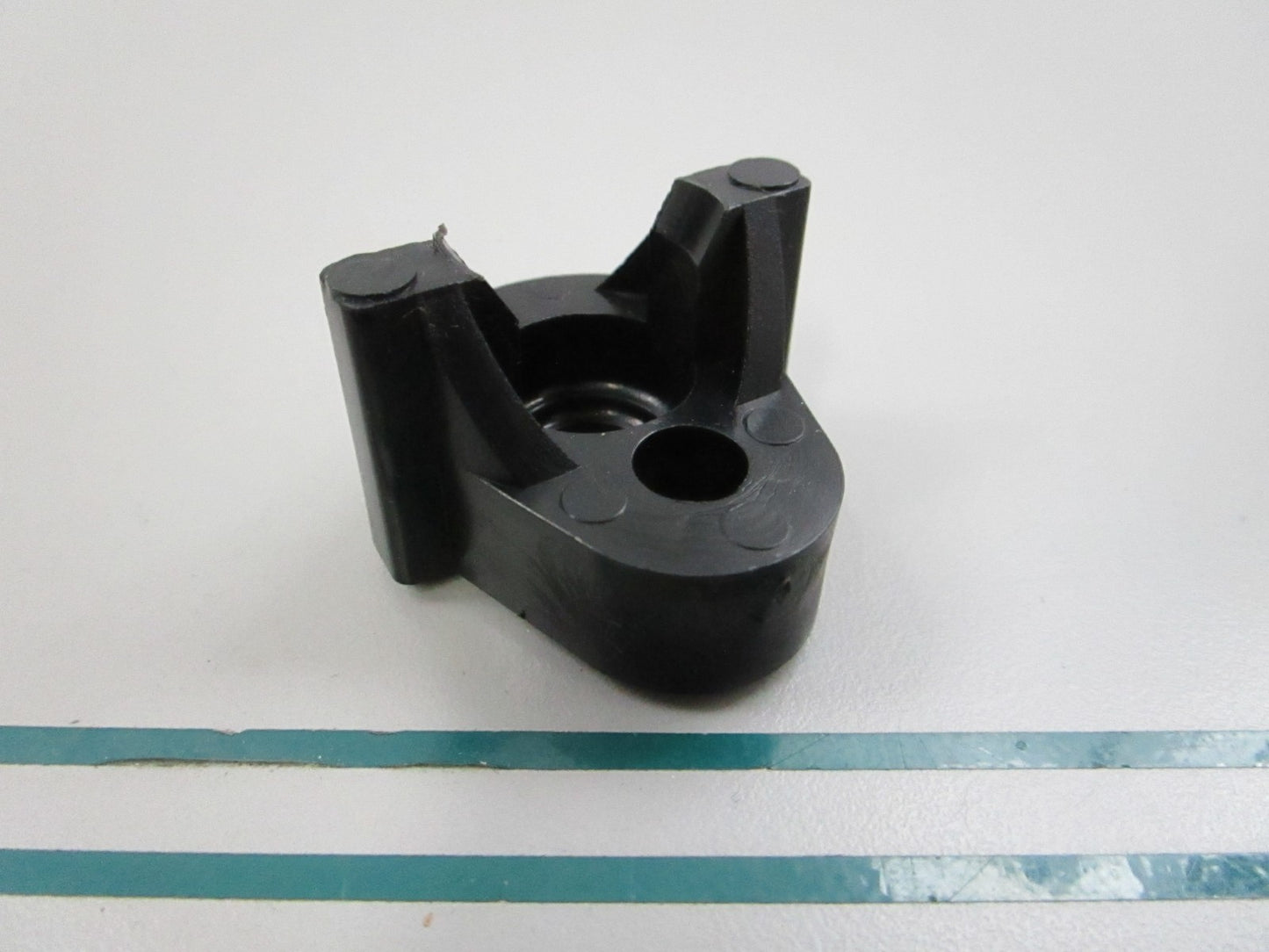 NEW OEM 92704 Mercury Quicksilver Push Rod Guide 0810