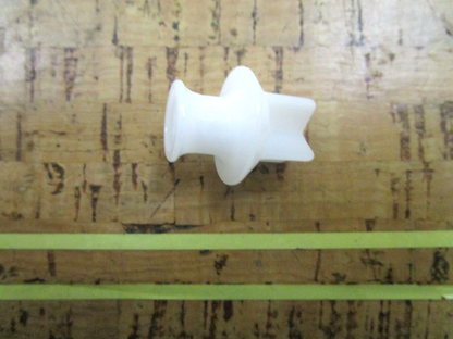 *NEW OEM* 0750 OMC Johnson Evinrude PRESSURE VALVE 321027 0321027