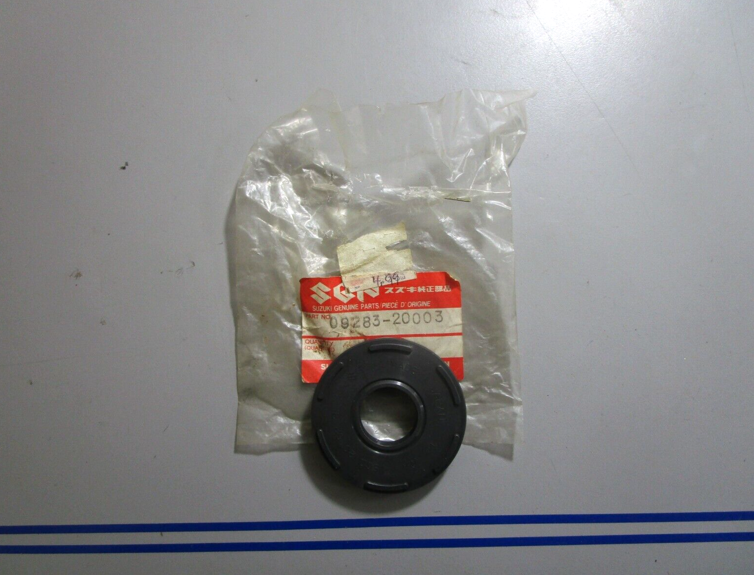 *NEW OEM* 0810 Suzuki Crankshaft Oil Seal 09283-20003