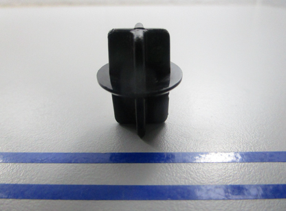 NEW OEM 315625 0315625 OMC Johnson Evinrude Pressure Relief Valve 0810