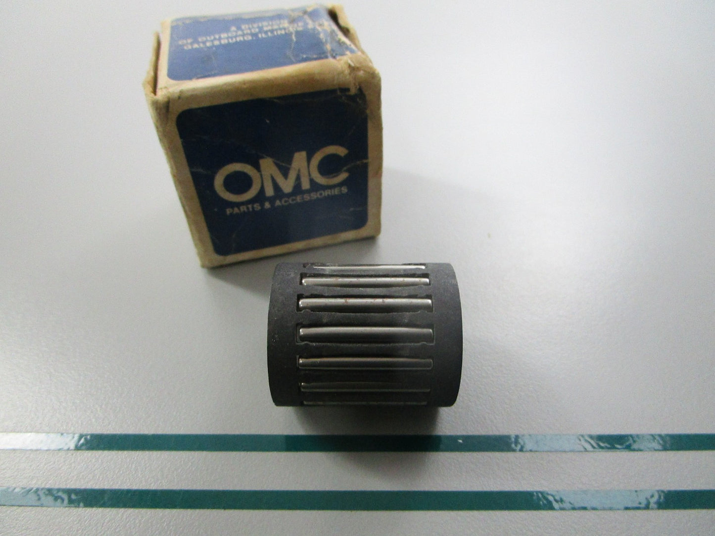NEW OEM 385482 0385482 OMC Johnson Evinrude Bearing 0810