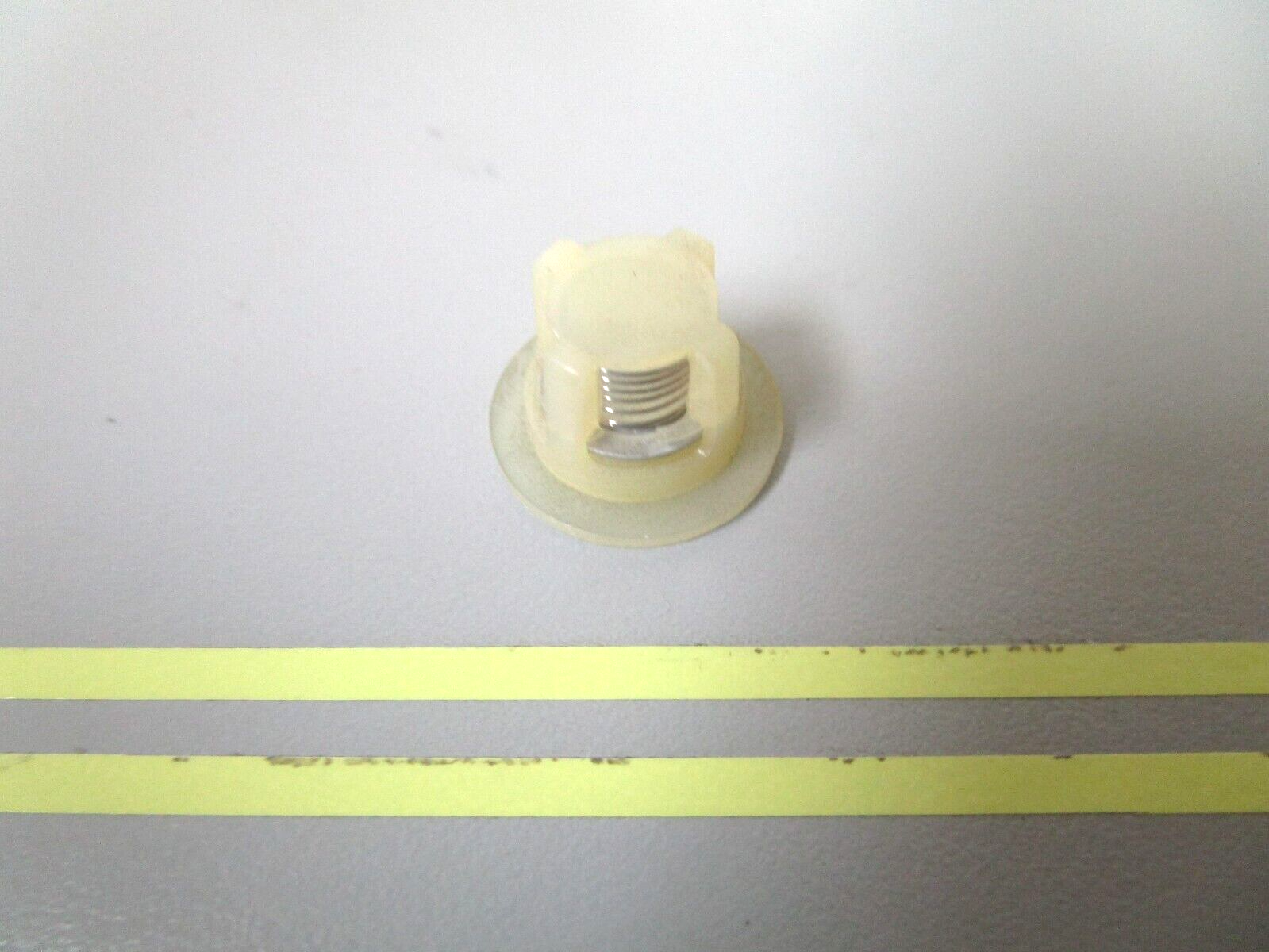 *NEW OEM* 0750 OMC Johnson Evinrude VALVE 377143 0377143