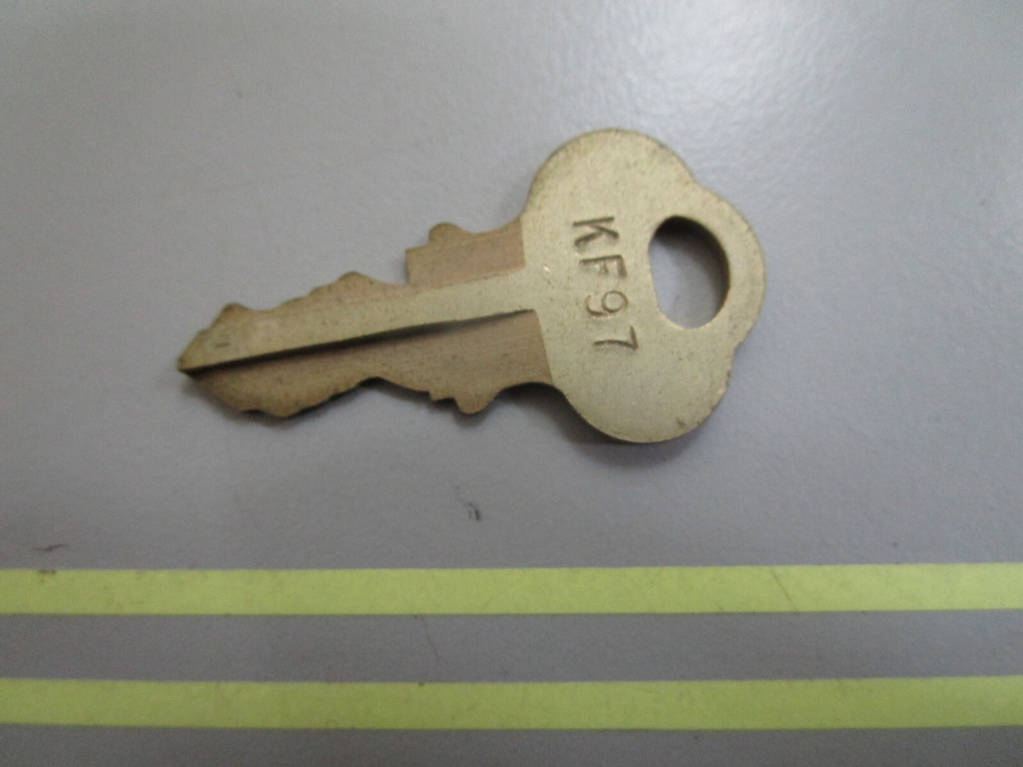 *NEW OEM* 0810 OMC Johnson Evinrude Ignition Key KF97 501612 0501612