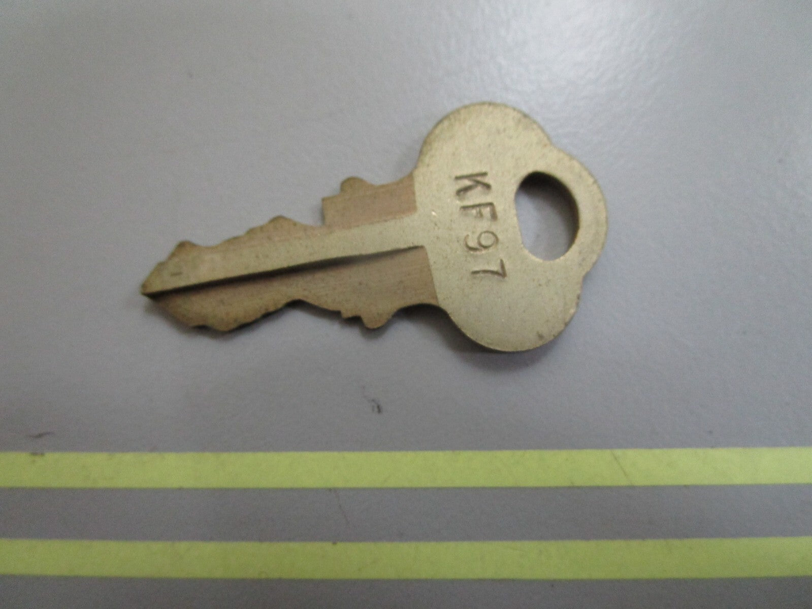 *NEW OEM* 0810 OMC Johnson Evinrude Ignition Key KF97 501612 0501612