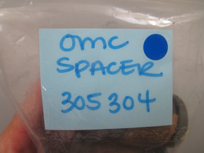 *NEW OEM* 0770 OMC Johnson Evinrude Spacer 305304 0305304