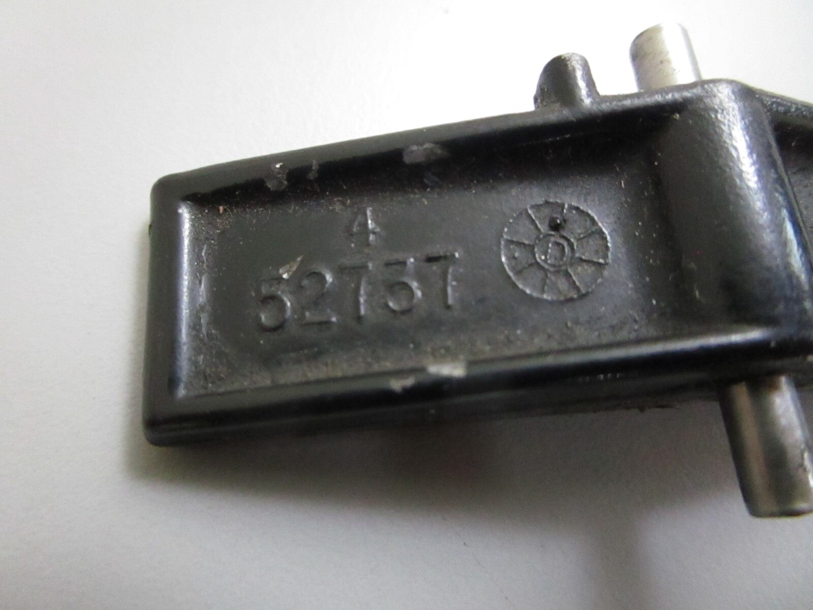 *NEW OEM* 0810 Mercury Quicksilver Cowl Latch Hinge Lever 52737