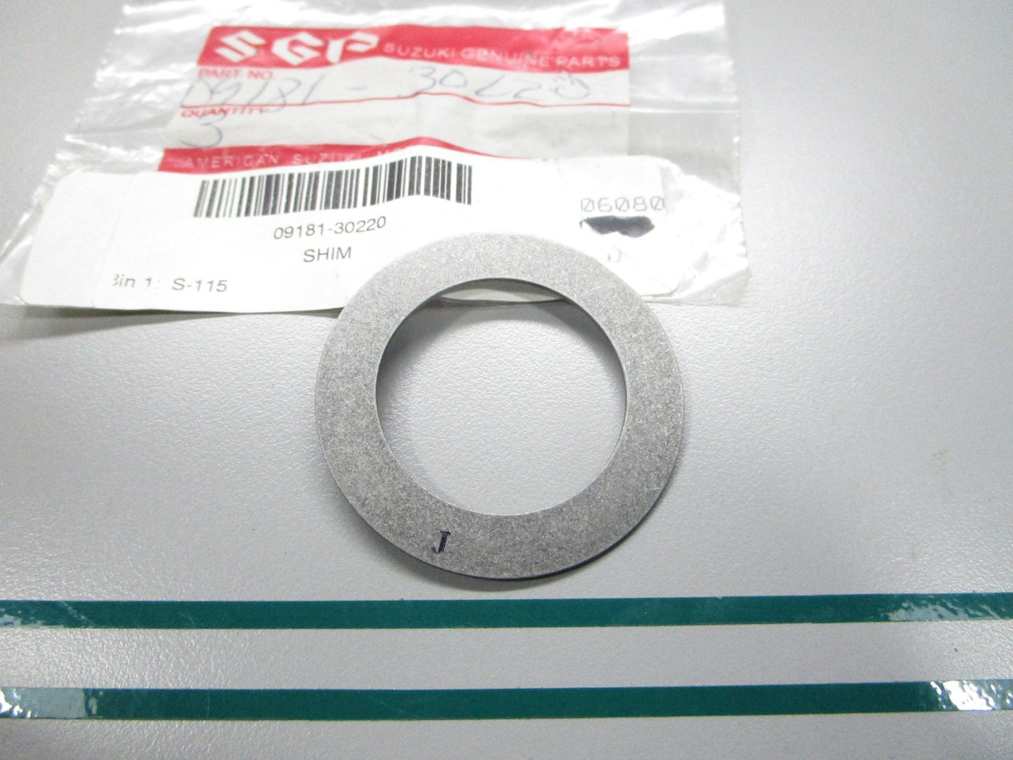 NEW OEM 09181-30220 Suzuki (T:0.9mm ) Shim 0810