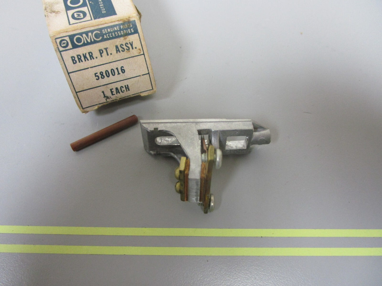 *NEW OEM* 0720 OMC Johnson Evinrude Breaker 580016 0580016