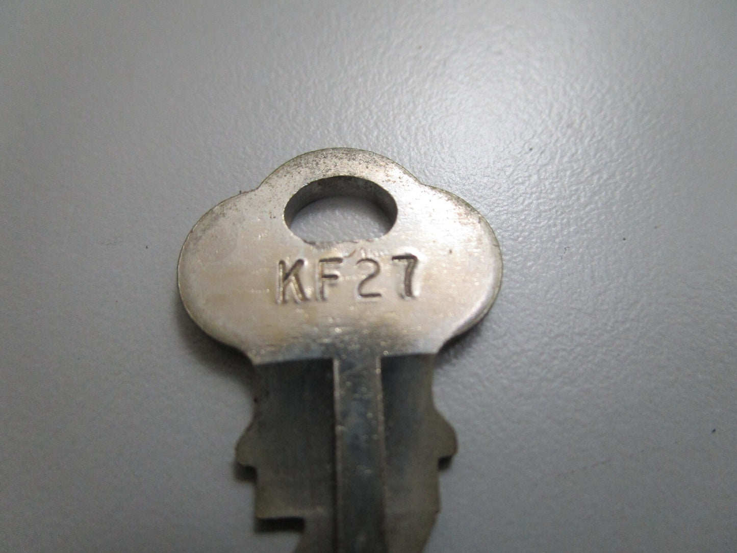 *NEW OEM* 0810 OMC Johnson Evinrude Ignition Key KF27 501542 0501542