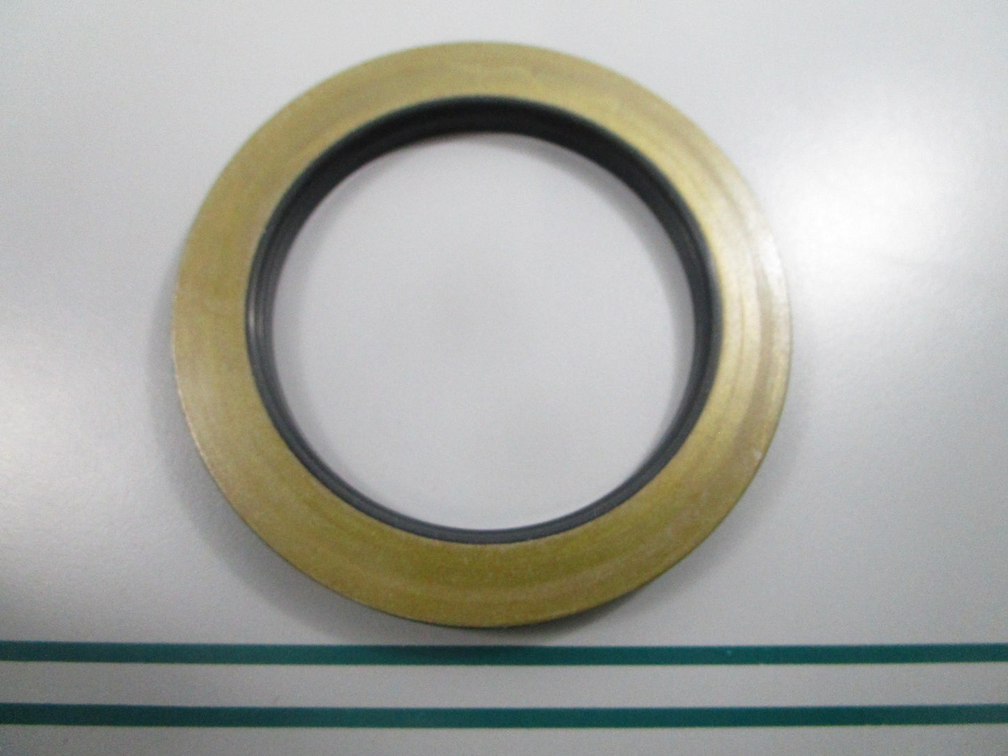 NEW OEM 40227-FK000 UniCarriers Oil Seal 0810