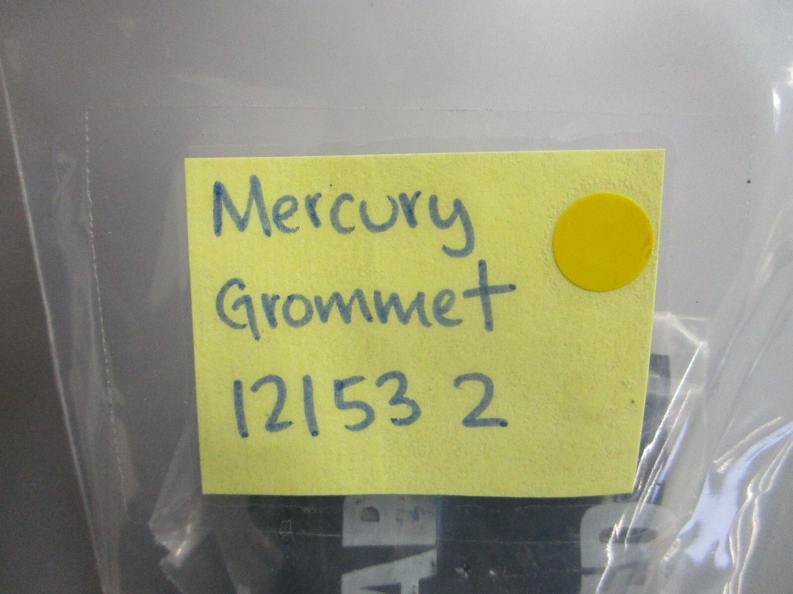 *NEW OEM* 0810 Mercury Quicksilver Grommet 121532