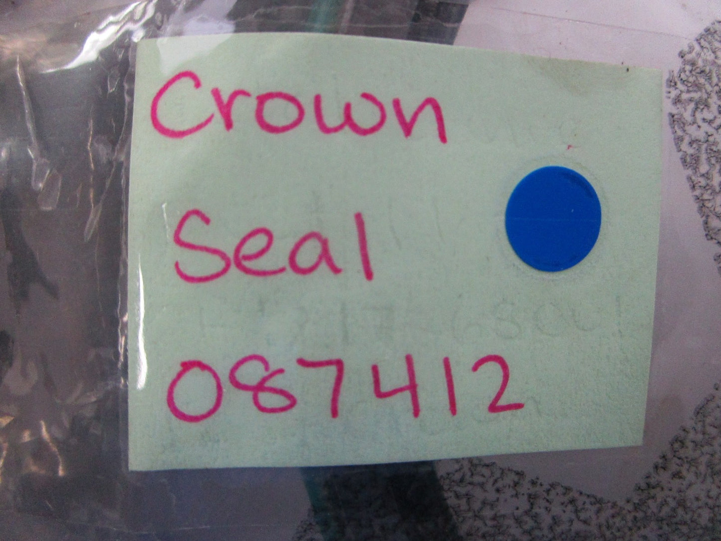 *NEW OEM* 0810 Crown Seal 087412
